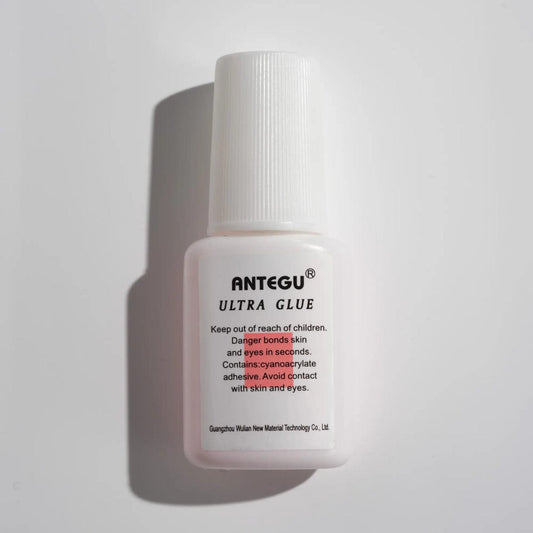Brush on Nail Glue